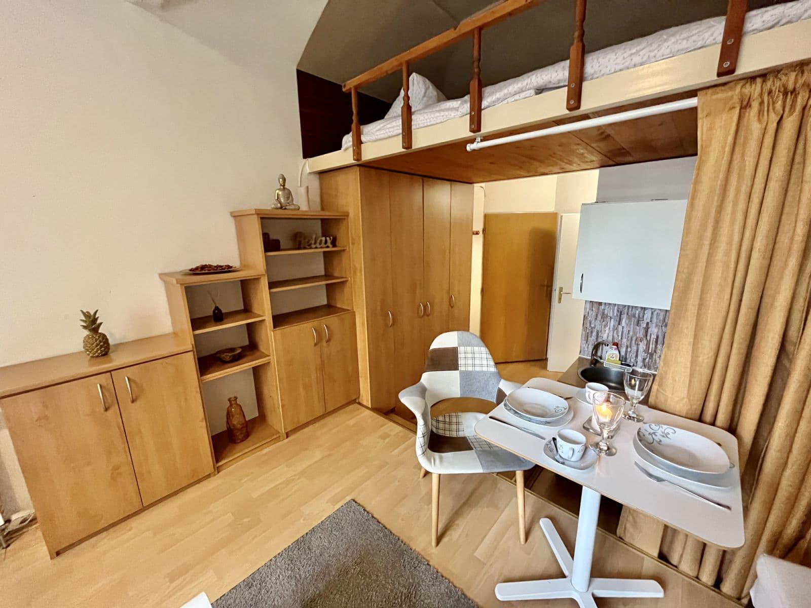 Pronájem bytu  25 m², Magistrů, Praha, Praha