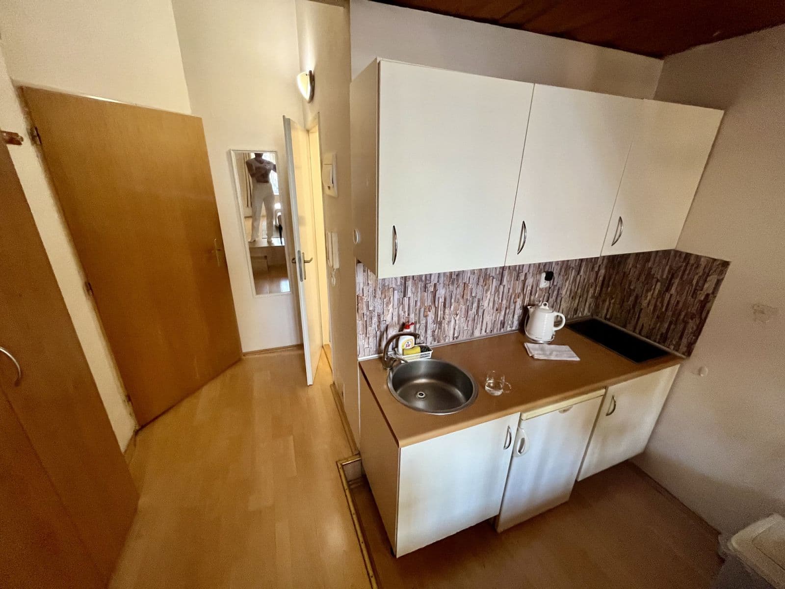 Pronájem bytu  25 m², Magistrů, Praha, Praha