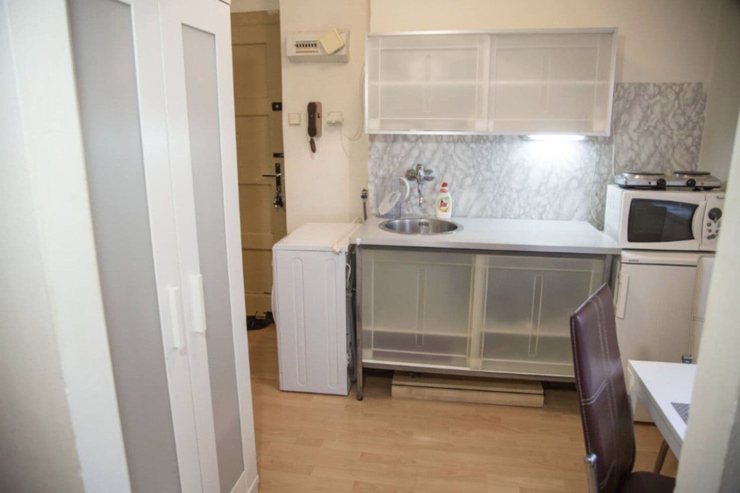 Pronájem bytu  38 m², U Parního mlýna, Praha, Praha