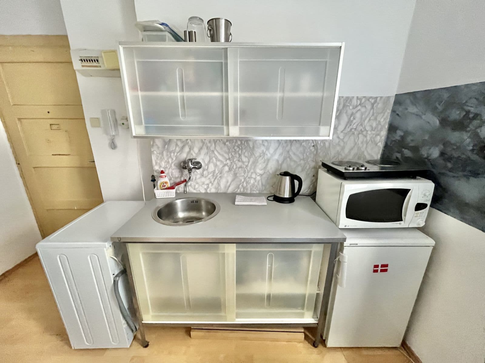 Pronájem bytu  38 m², U Parního mlýna, Praha, Praha