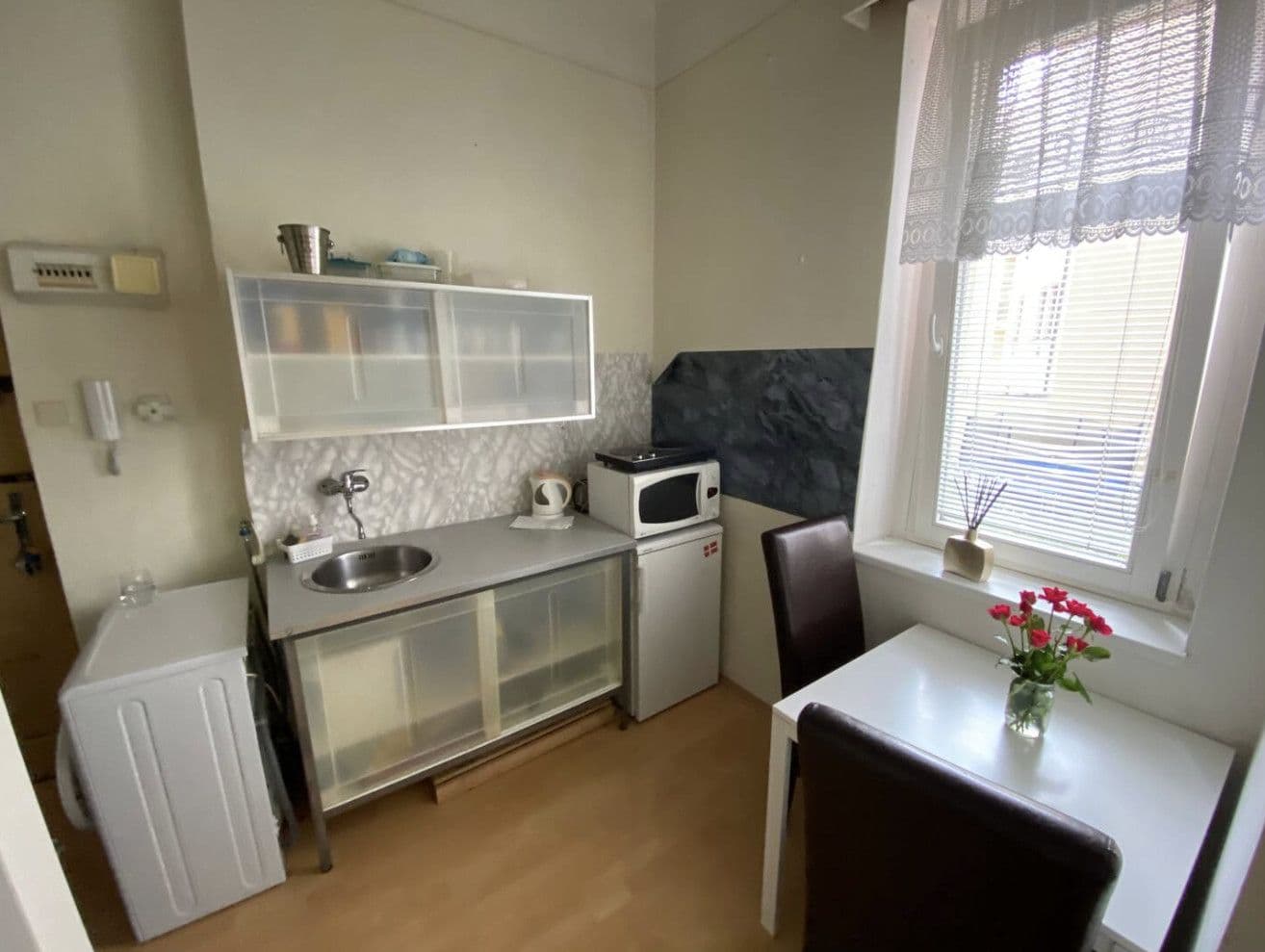 Pronájem bytu  38 m², U Parního mlýna, Praha, Praha