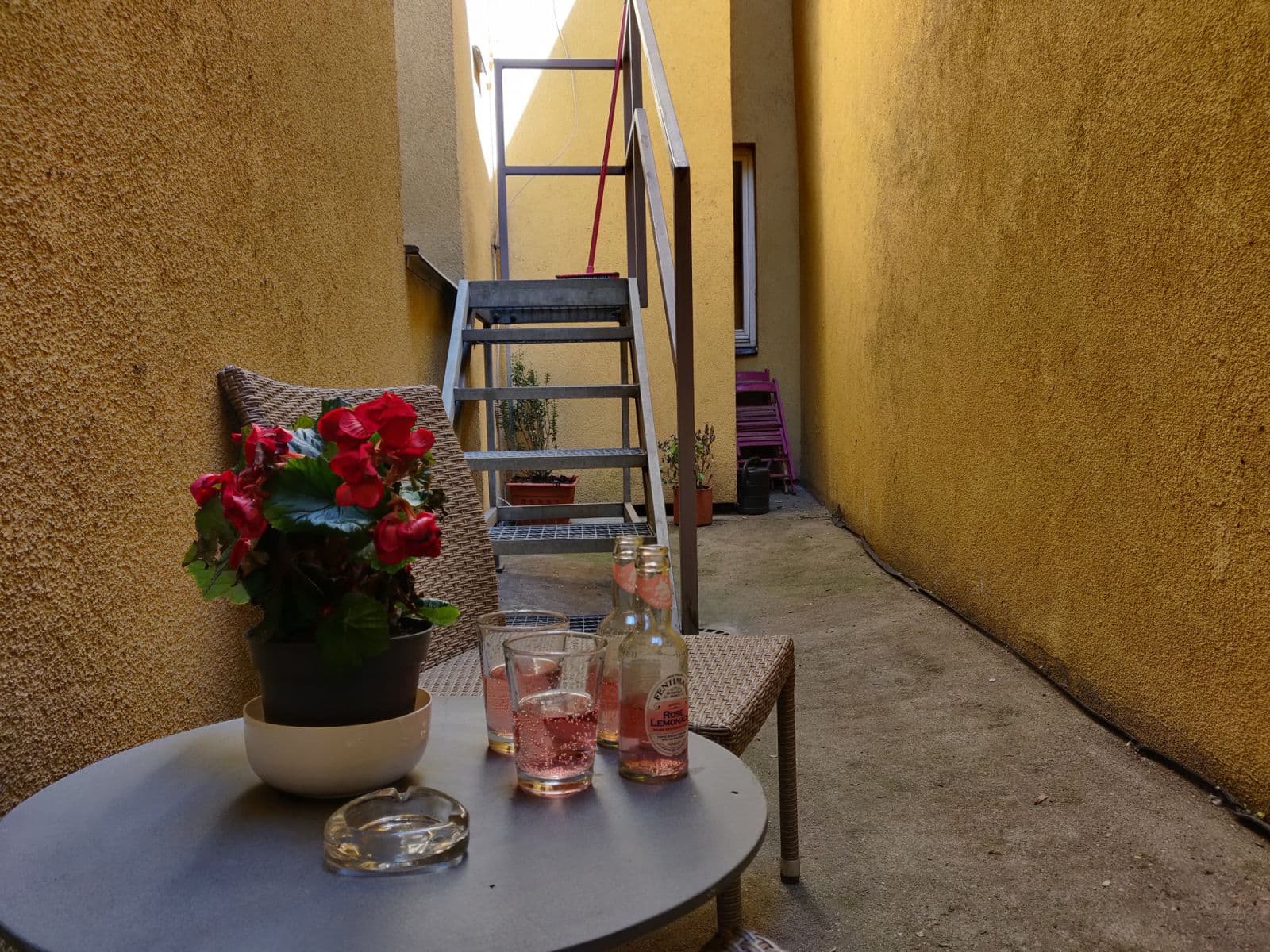 Pronájem bytu  48 m², Na Zbořenci, Praha, Praha