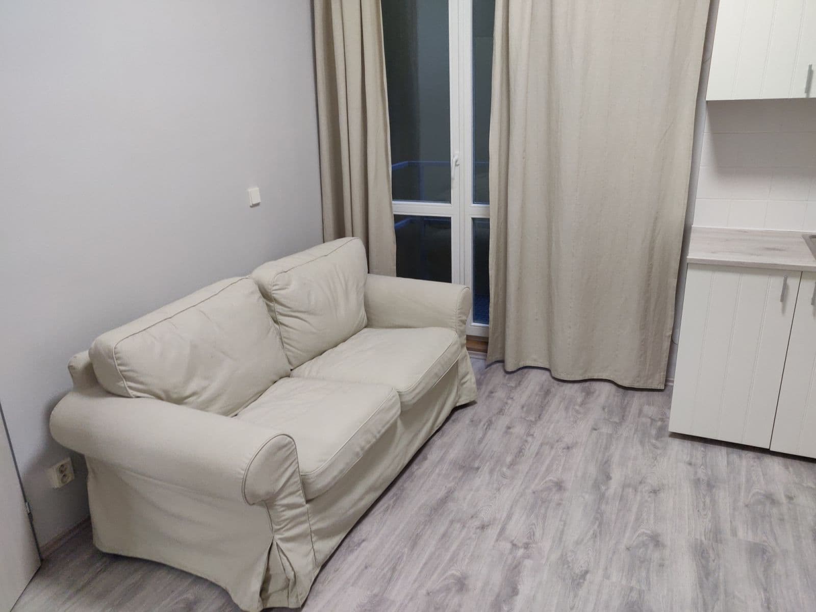Pronájem bytu  48 m², Na Zbořenci, Praha, Praha