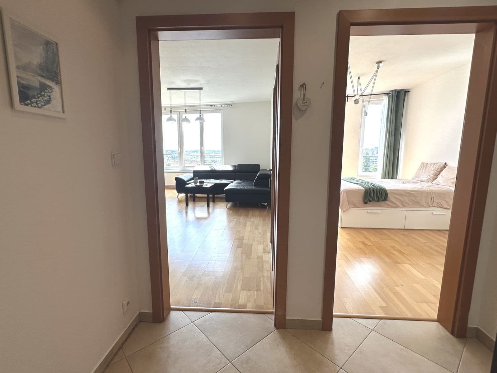 Pronájem bytu  54 m², Tlumačovská, Praha, Praha