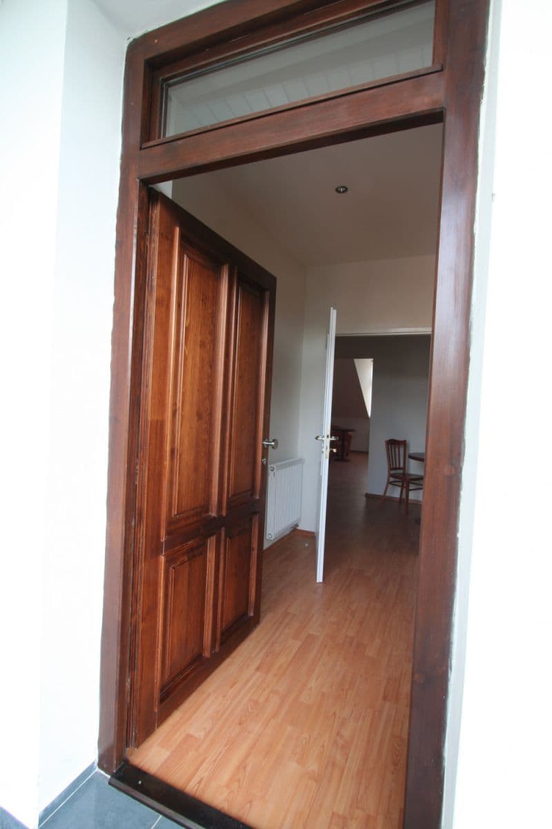 Pronájem bytu  45 m², Jana Masaryka, Praha, Praha