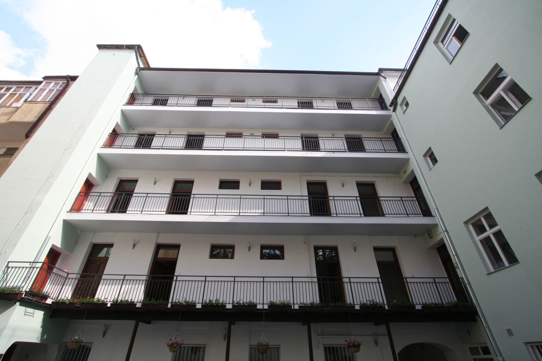 Pronájem bytu  45 m², Jana Masaryka, Praha, Praha