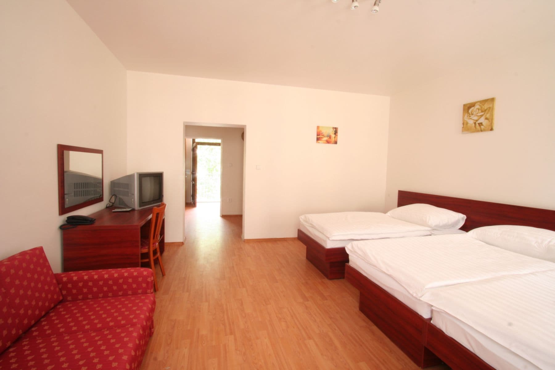Pronájem bytu  45 m², Jana Masaryka, Praha, Praha