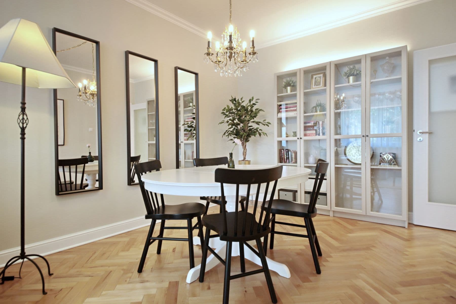 Pronájem bytu  55 m², Křenova, Praha, Praha