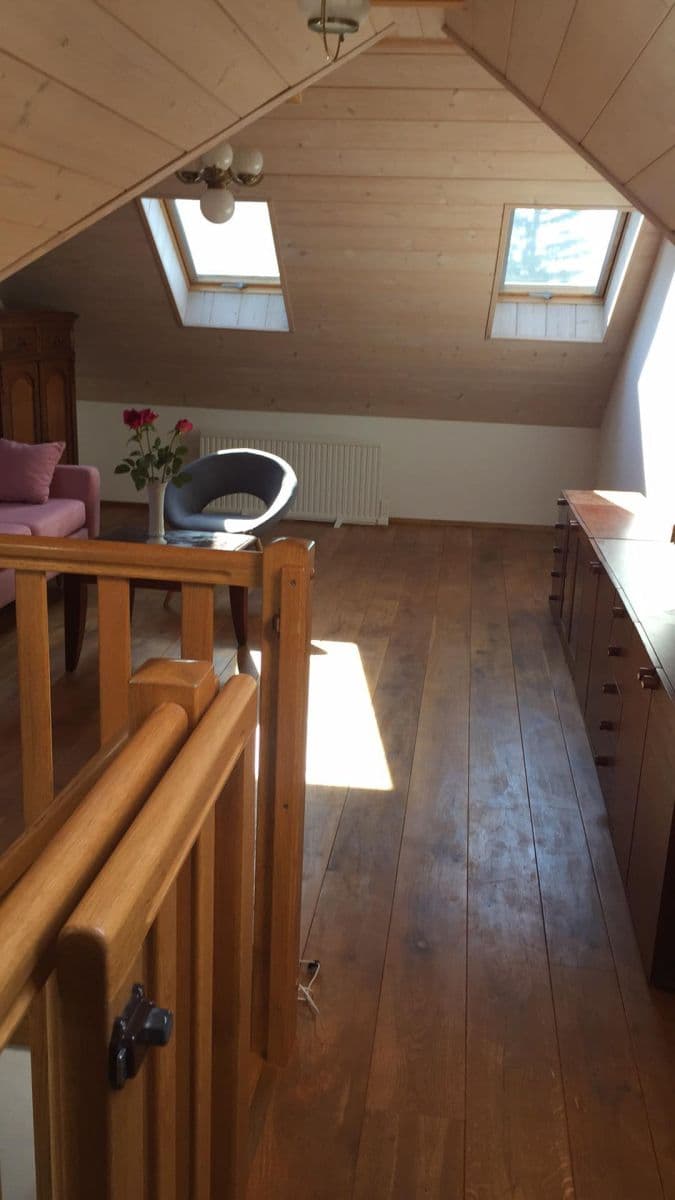 Pronájem bytu  90 m², Nad Hradním vodojemem, Praha, Praha
