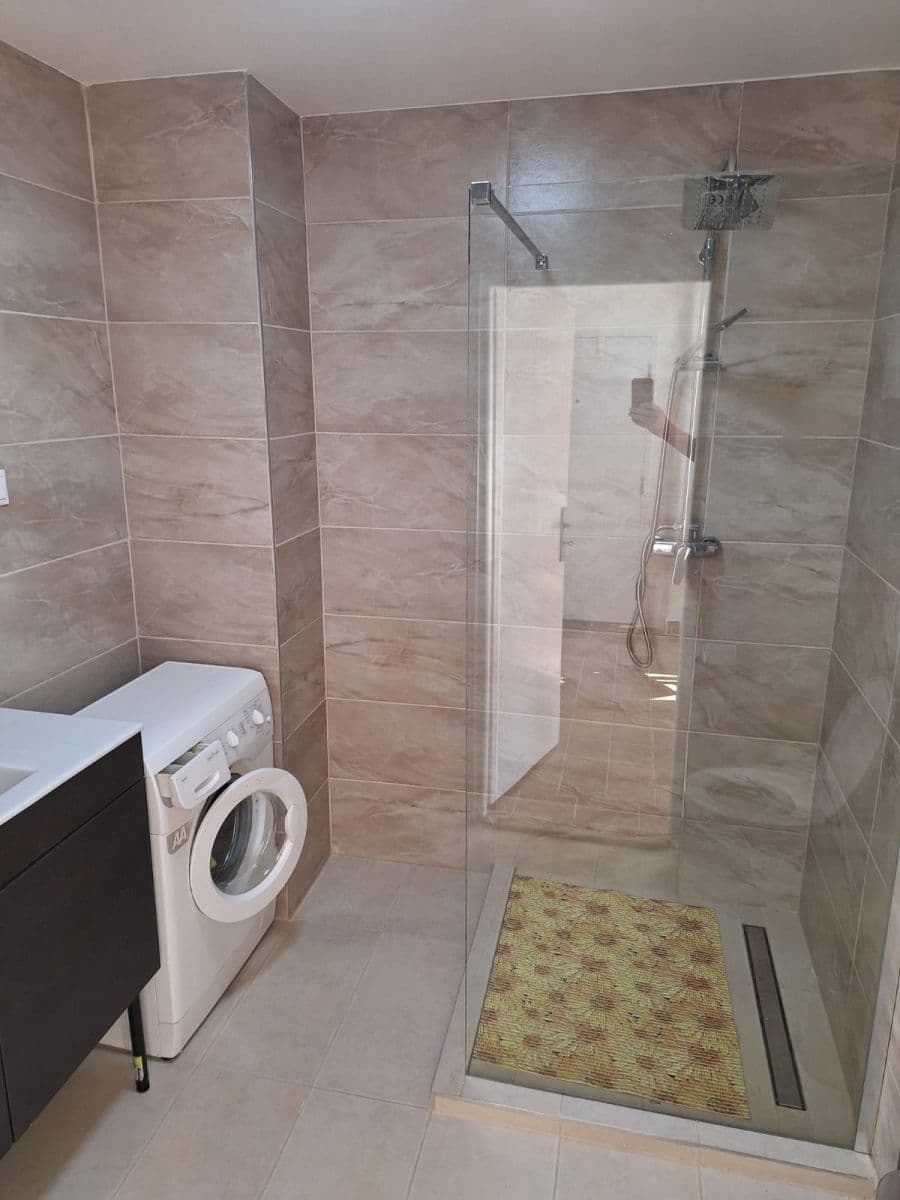 Pronájem bytu  70 m², Gorkého, Bratislava - mestská časť Staré Mesto, Bratislavský kraj