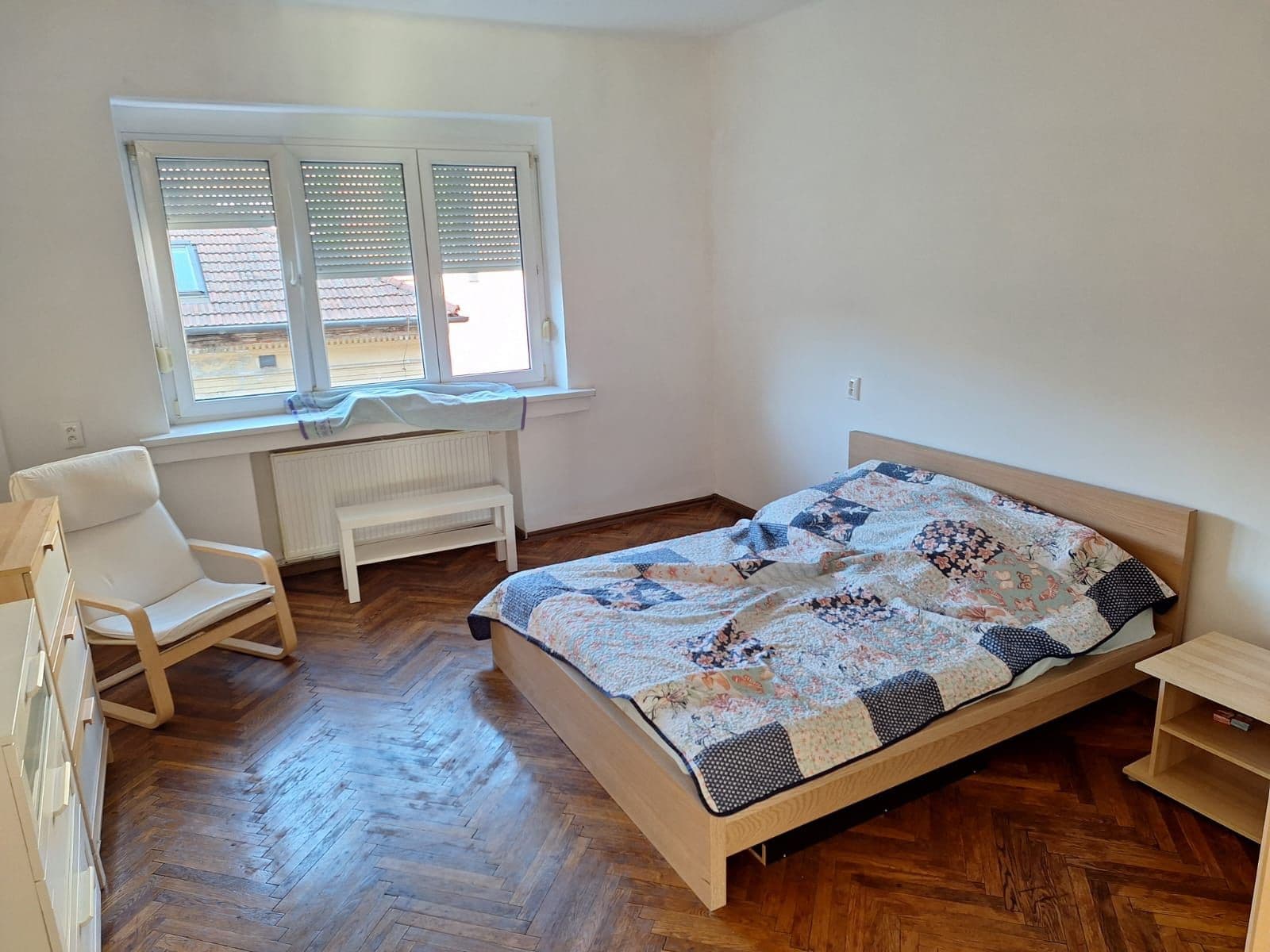 Pronájem bytu  70 m², Gorkého, Bratislava - mestská časť Staré Mesto, Bratislavský kraj