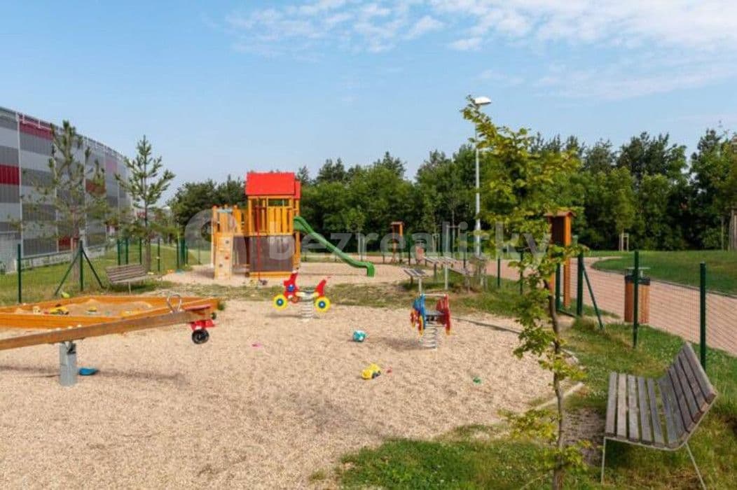 Pronájem bytu  62 m², Andersenova, Praha, Praha
