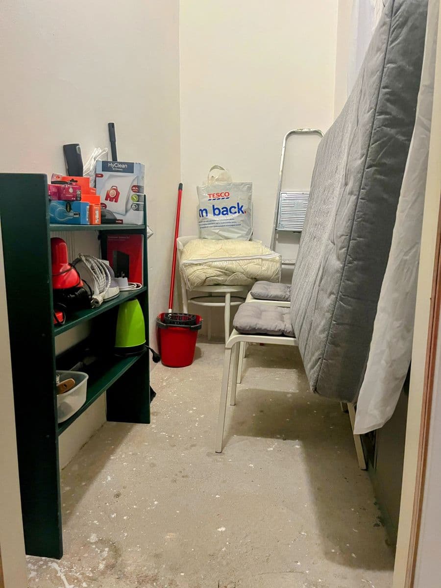 Pronájem bytu  20 m², Levá, Praha, Praha