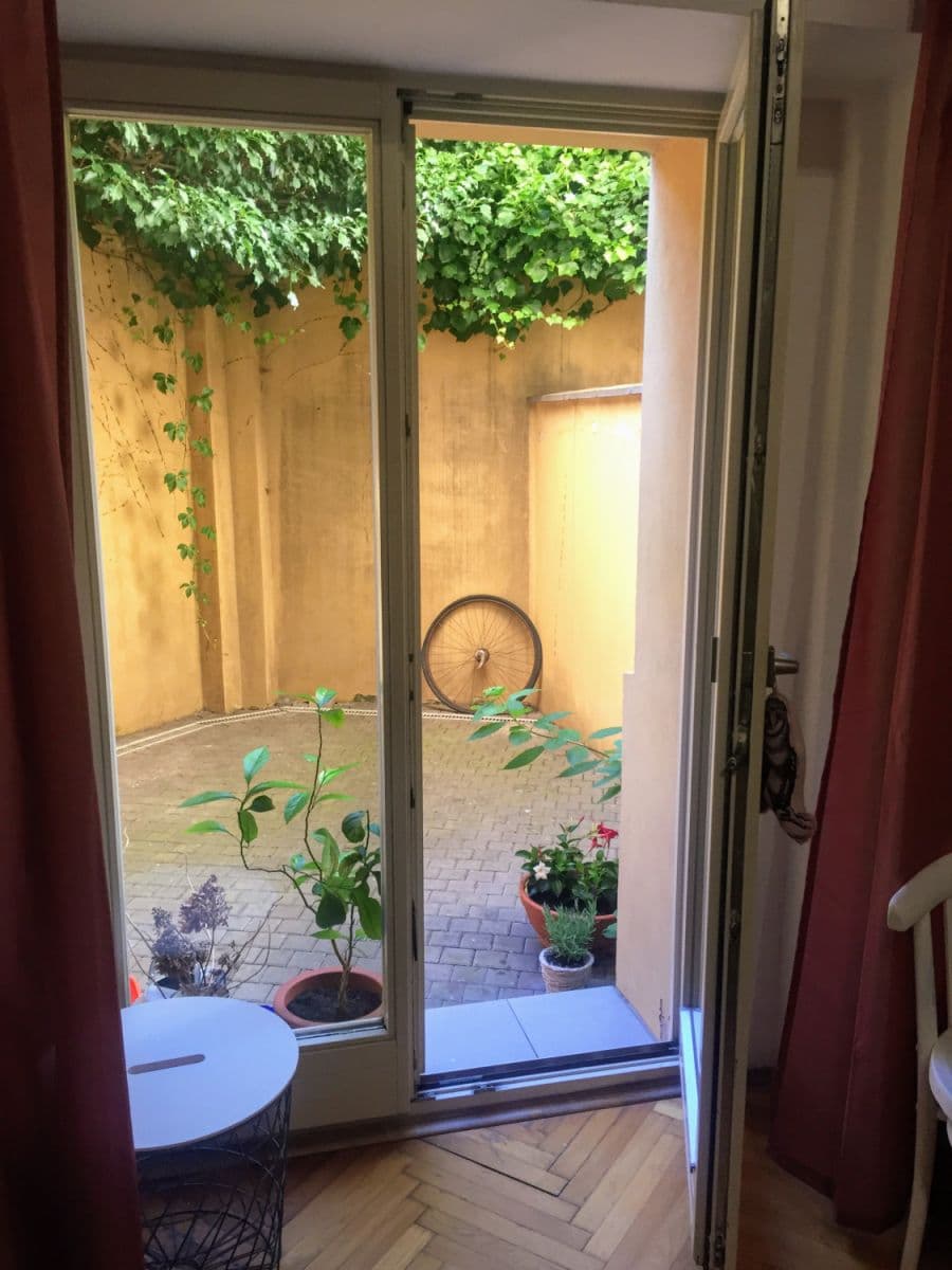 Pronájem bytu  20 m², Levá, Praha, Praha