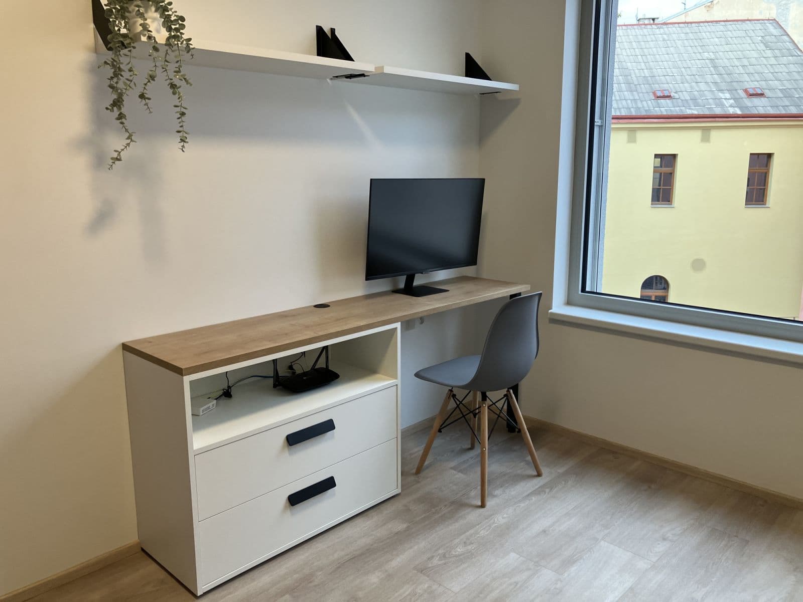 Pronájem bytu  20 m², Plzeňská, Praha, Praha