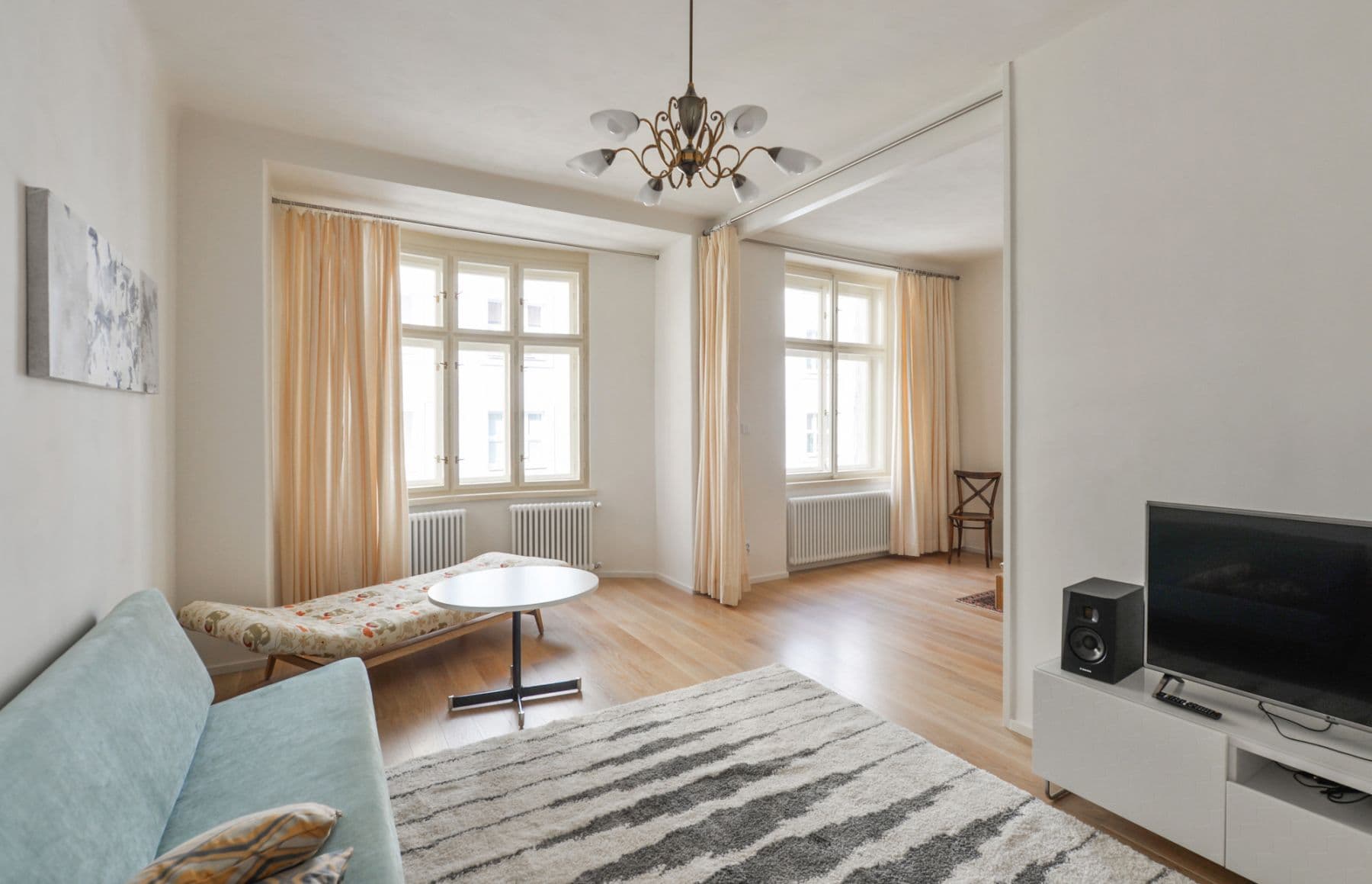 Pronájem bytu  83 m², Šternberkova, Praha, Praha