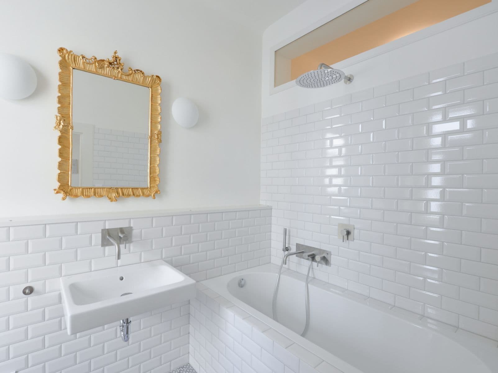 Pronájem bytu  83 m², Šternberkova, Praha, Praha