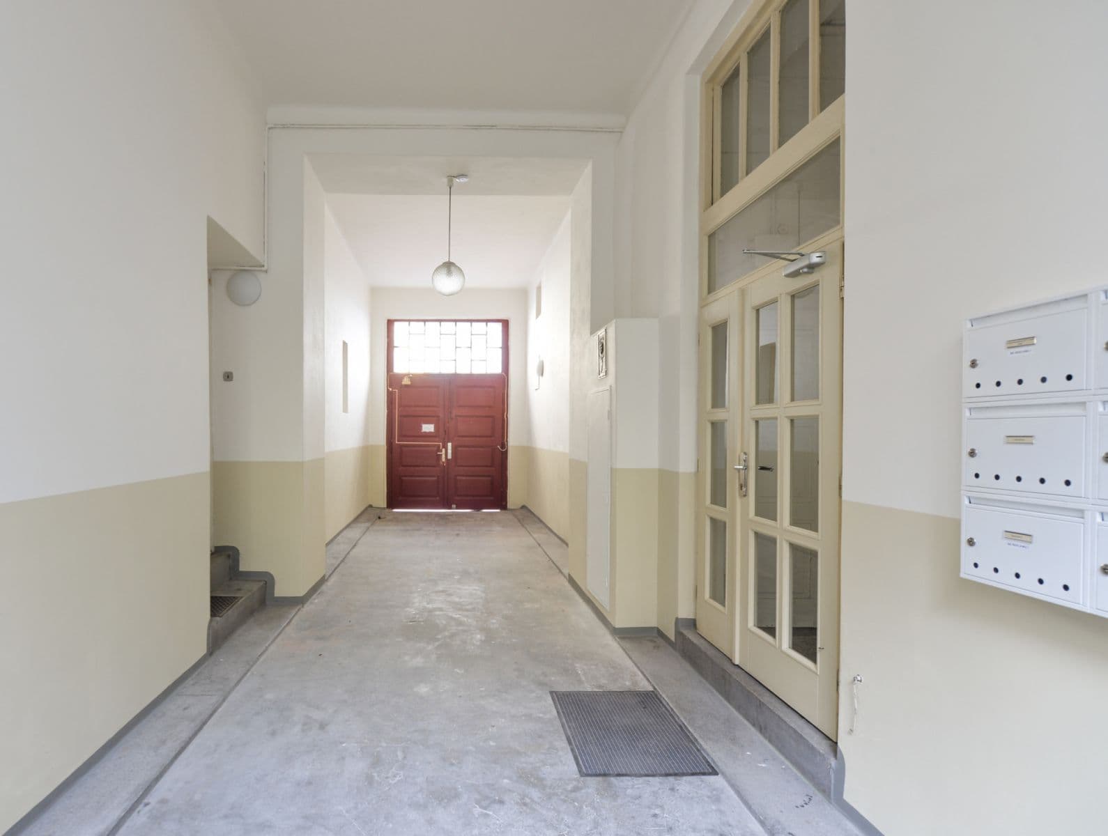 Pronájem bytu  83 m², Šternberkova, Praha, Praha