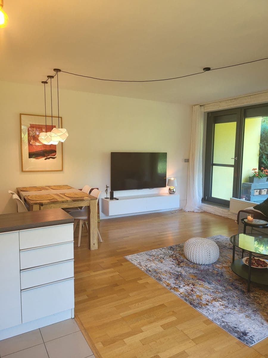 Pronájem bytu  54 m², V Sedlci b, Praha, Praha