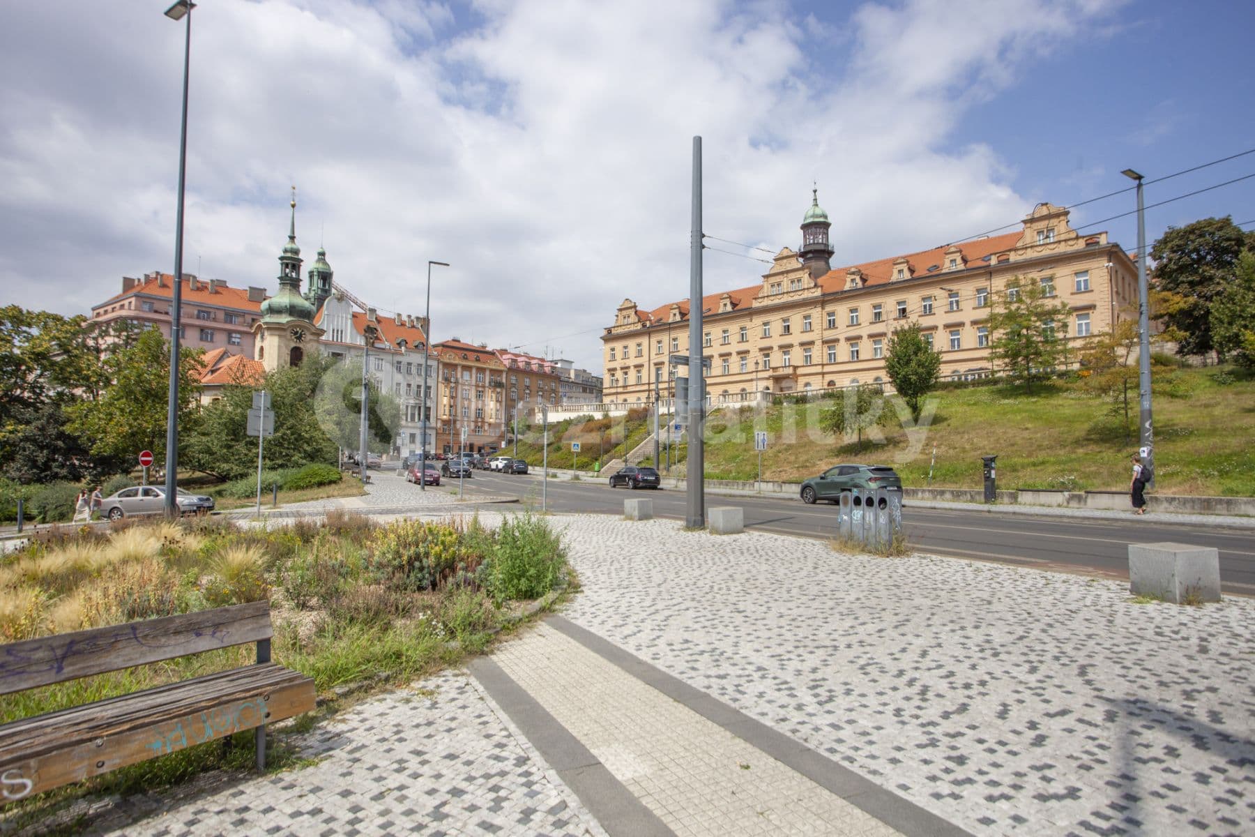Pronájem bytu  35 m², Rostovská, Praha, Praha