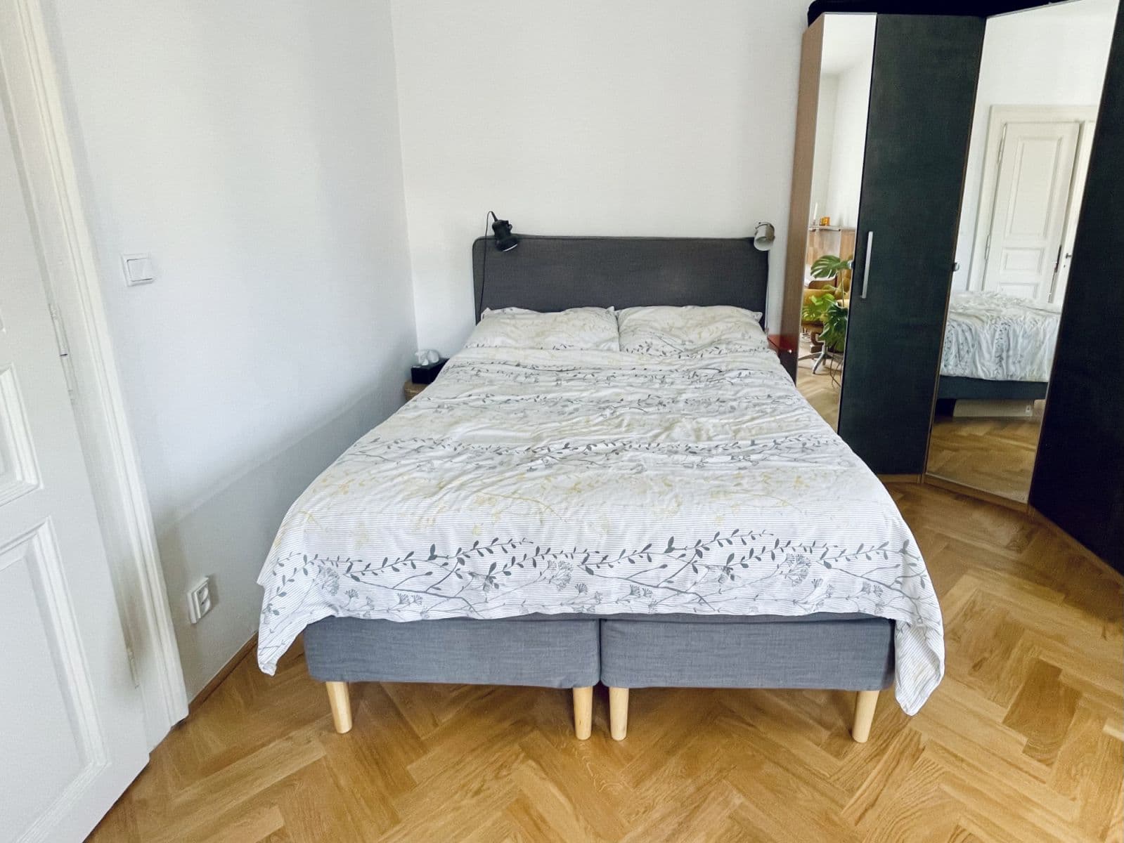Pronájem bytu  50 m², Šaldova, Praha, Praha