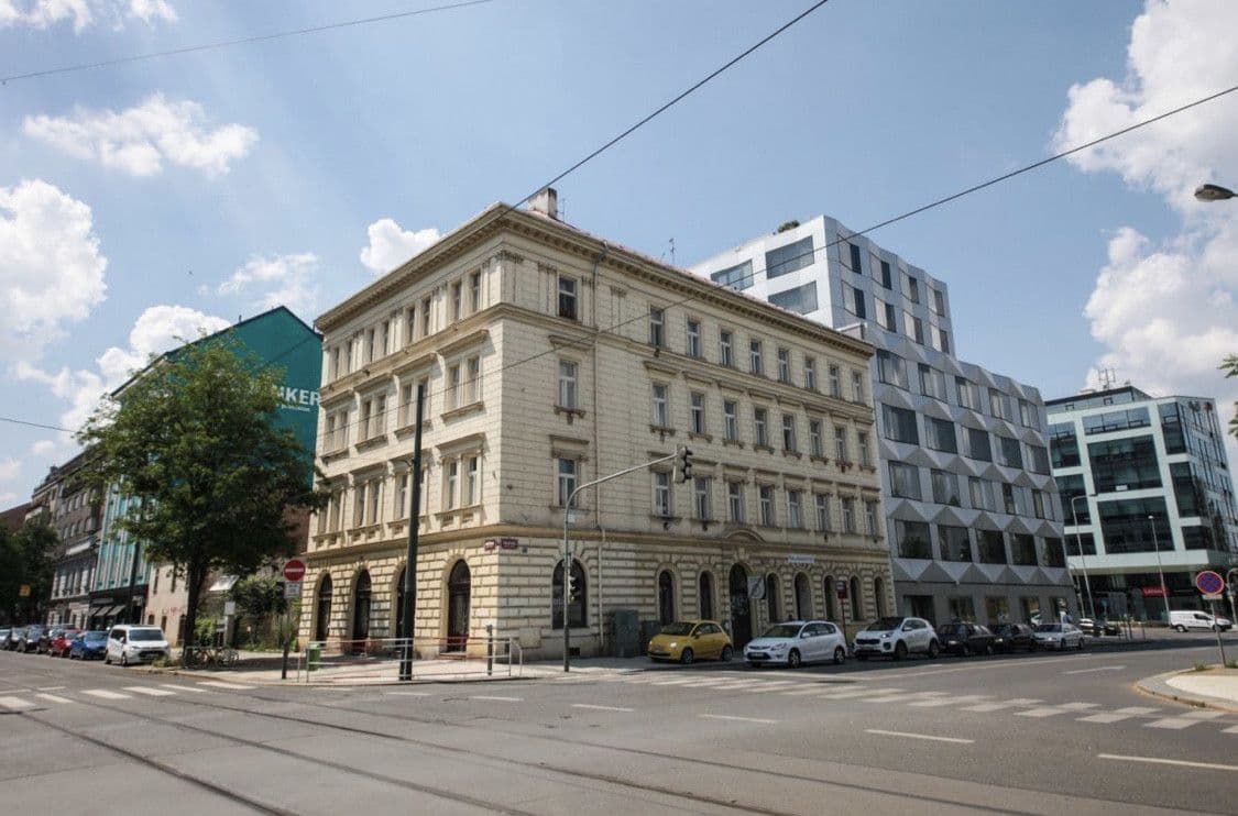 Pronájem bytu  50 m², Šaldova, Praha, Praha