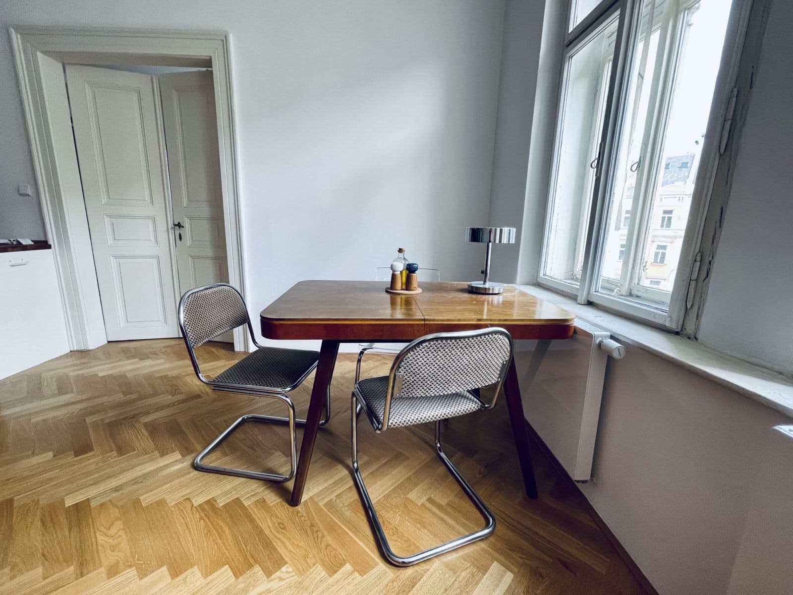 Pronájem bytu  50 m², Šaldova, Praha, Praha