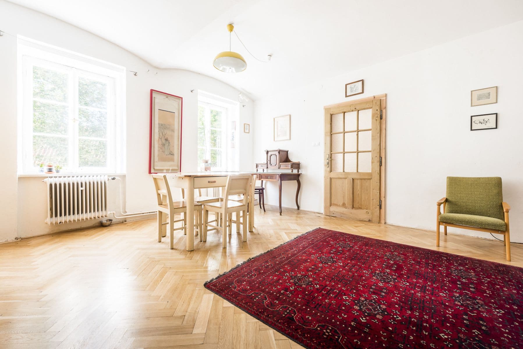 Pronájem bytu  56 m², U Lužického semináře, Praha, Praha