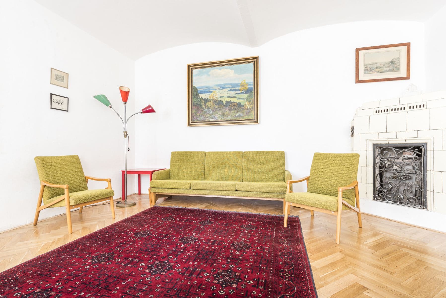 Pronájem bytu  56 m², U Lužického semináře, Praha, Praha