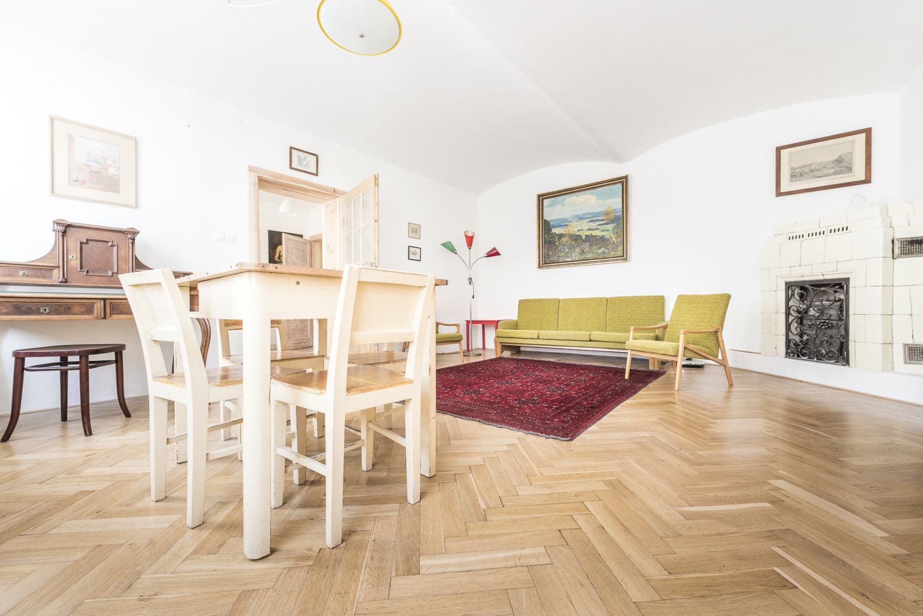 Pronájem bytu  56 m², U Lužického semináře, Praha, Praha