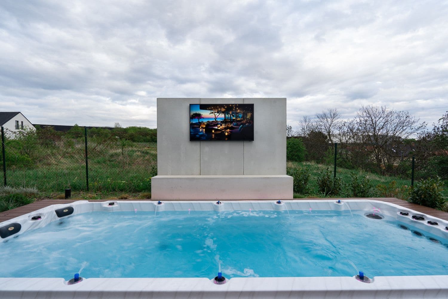 Pronájem bytu  343 m², Opuková, Tuchoměřice, Středočeský kraj