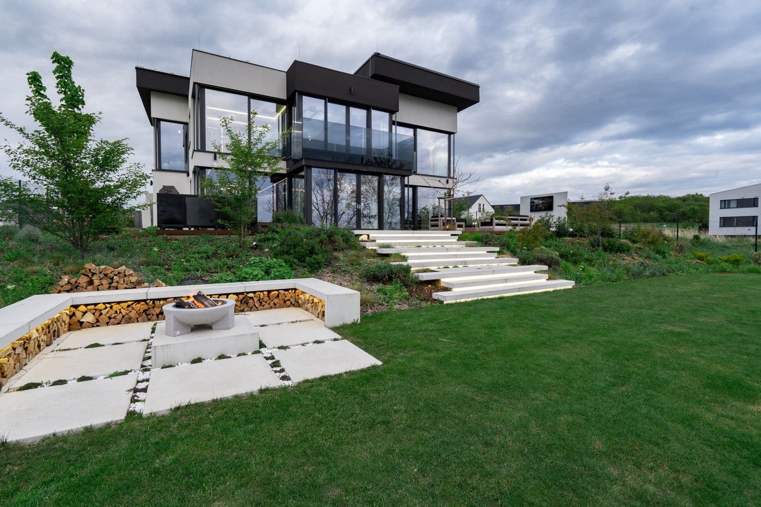 Pronájem bytu  343 m², Opuková, Tuchoměřice, Středočeský kraj