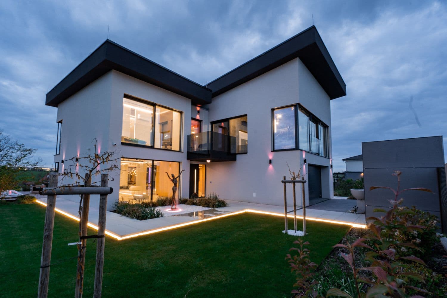 Pronájem bytu  343 m², Opuková, Tuchoměřice, Středočeský kraj