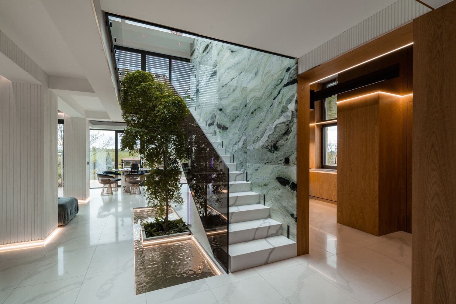 Pronájem bytu  343 m², Opuková, Tuchoměřice, Středočeský kraj