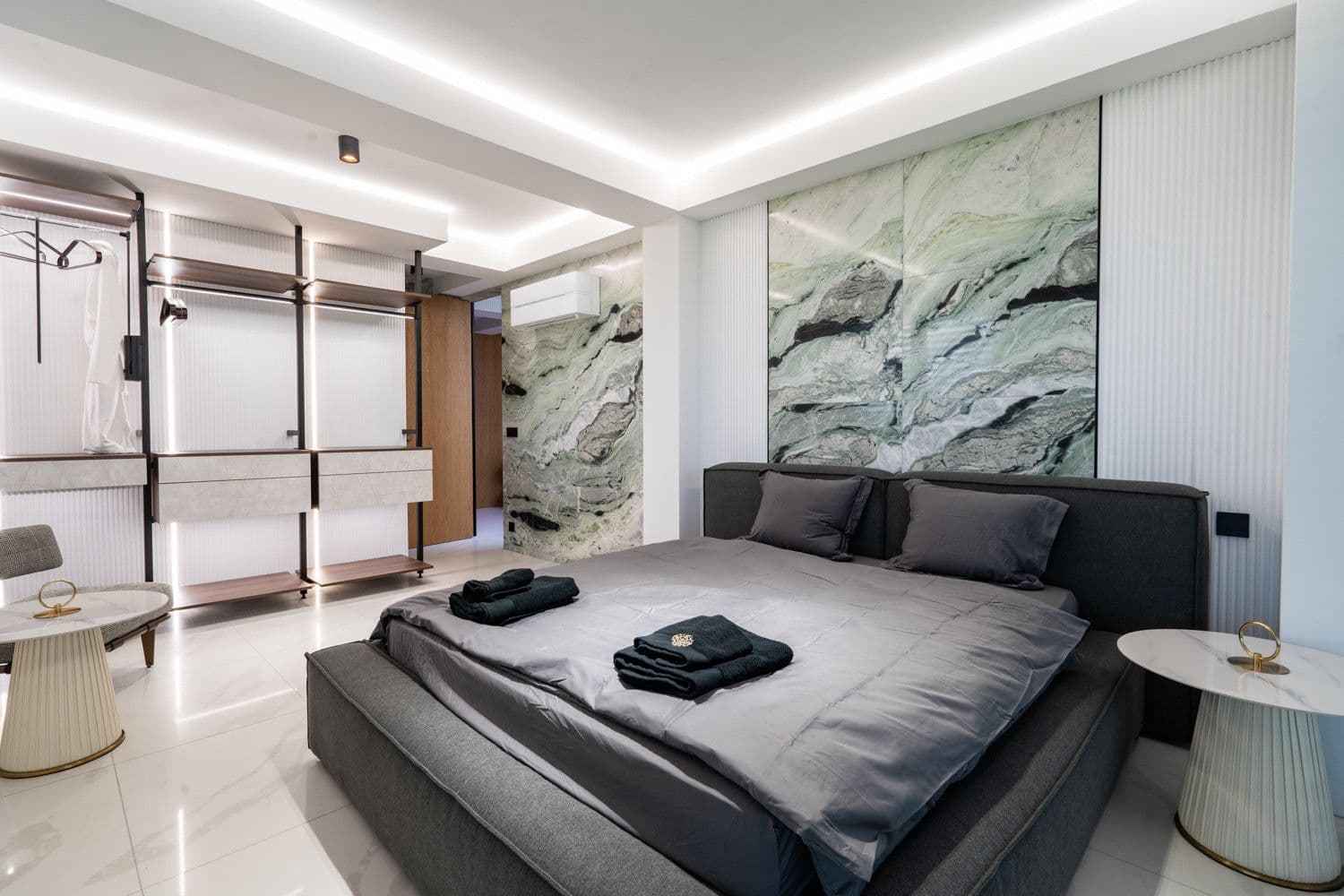 Pronájem bytu  343 m², Opuková, Tuchoměřice, Středočeský kraj