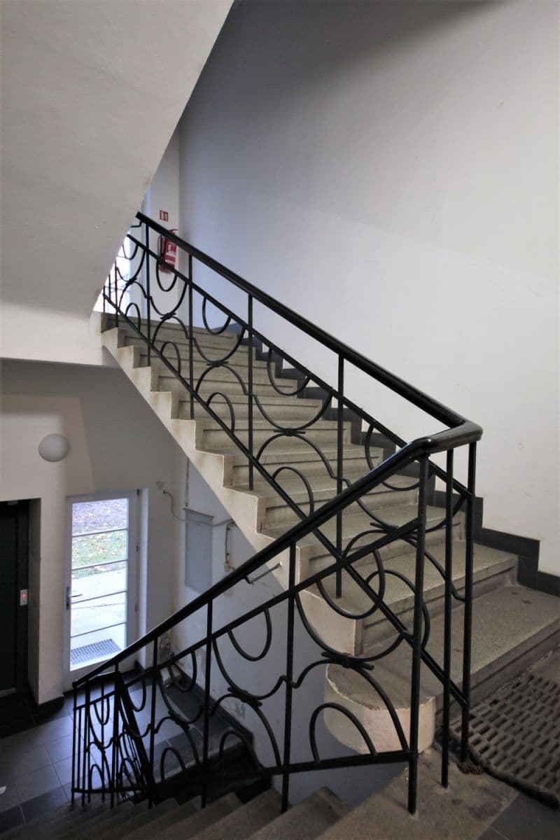 Pronájem bytu  48 m², Františka Křížka, Praha, Praha