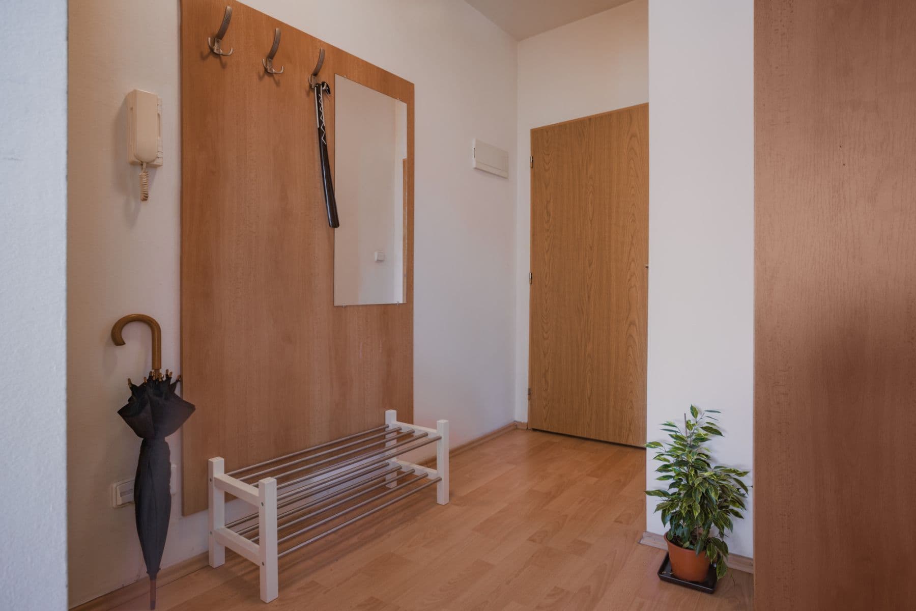Pronájem bytu  33 m², Kozácká, Praha, Praha