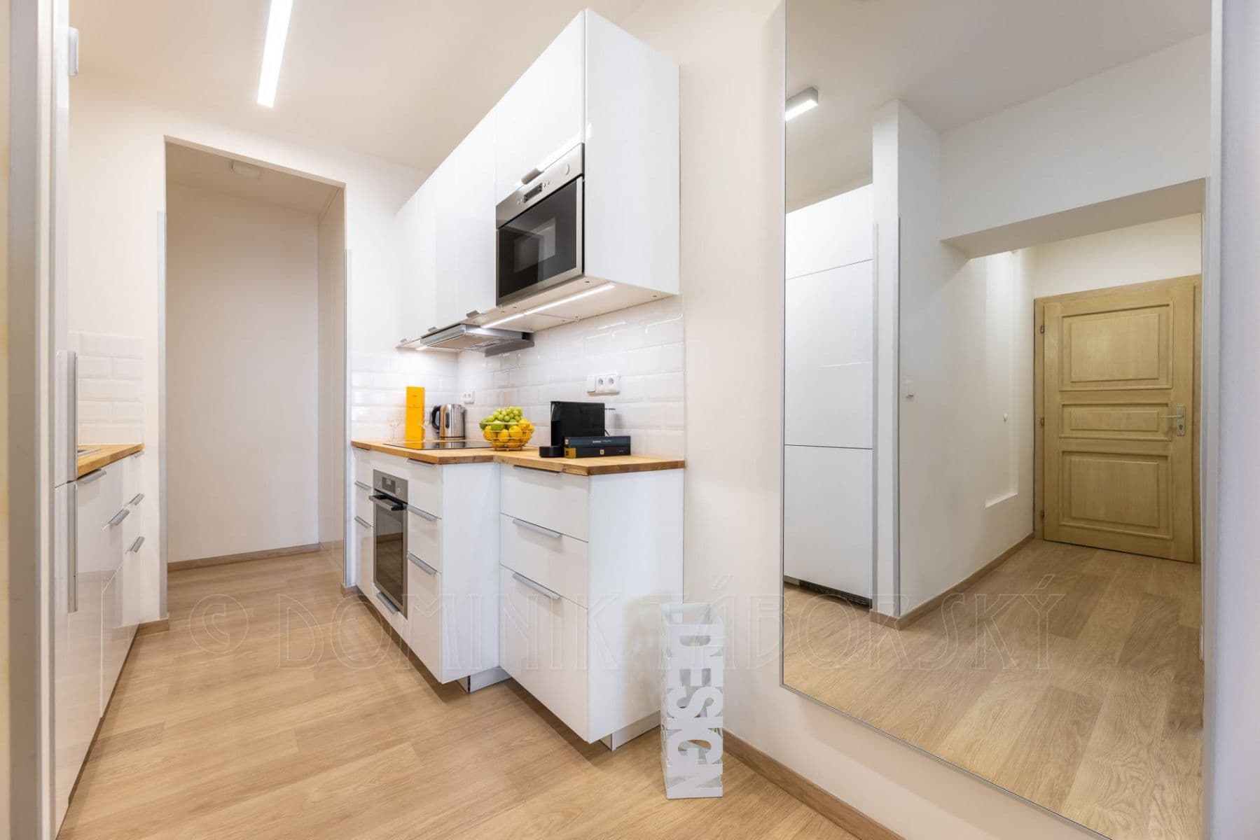 Pronájem bytu  75 m², Karlova, Praha, Praha