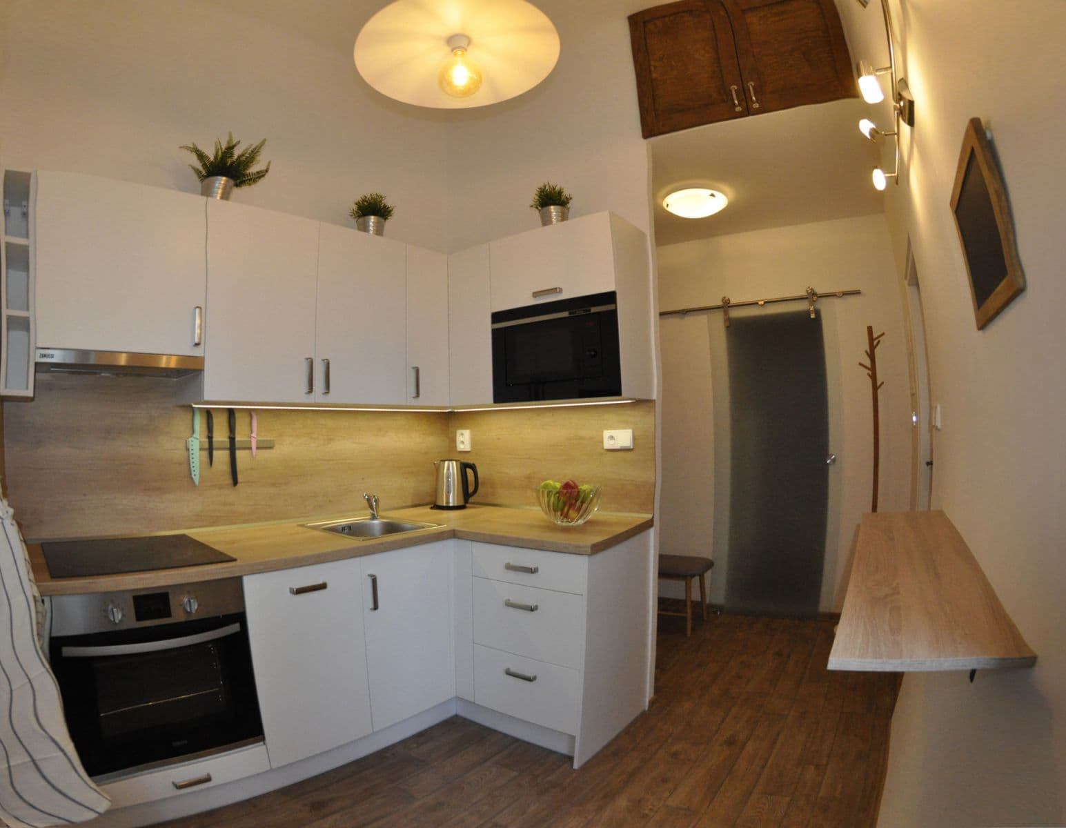 Pronájem bytu  40 m², Františka Křížka, Praha, Praha