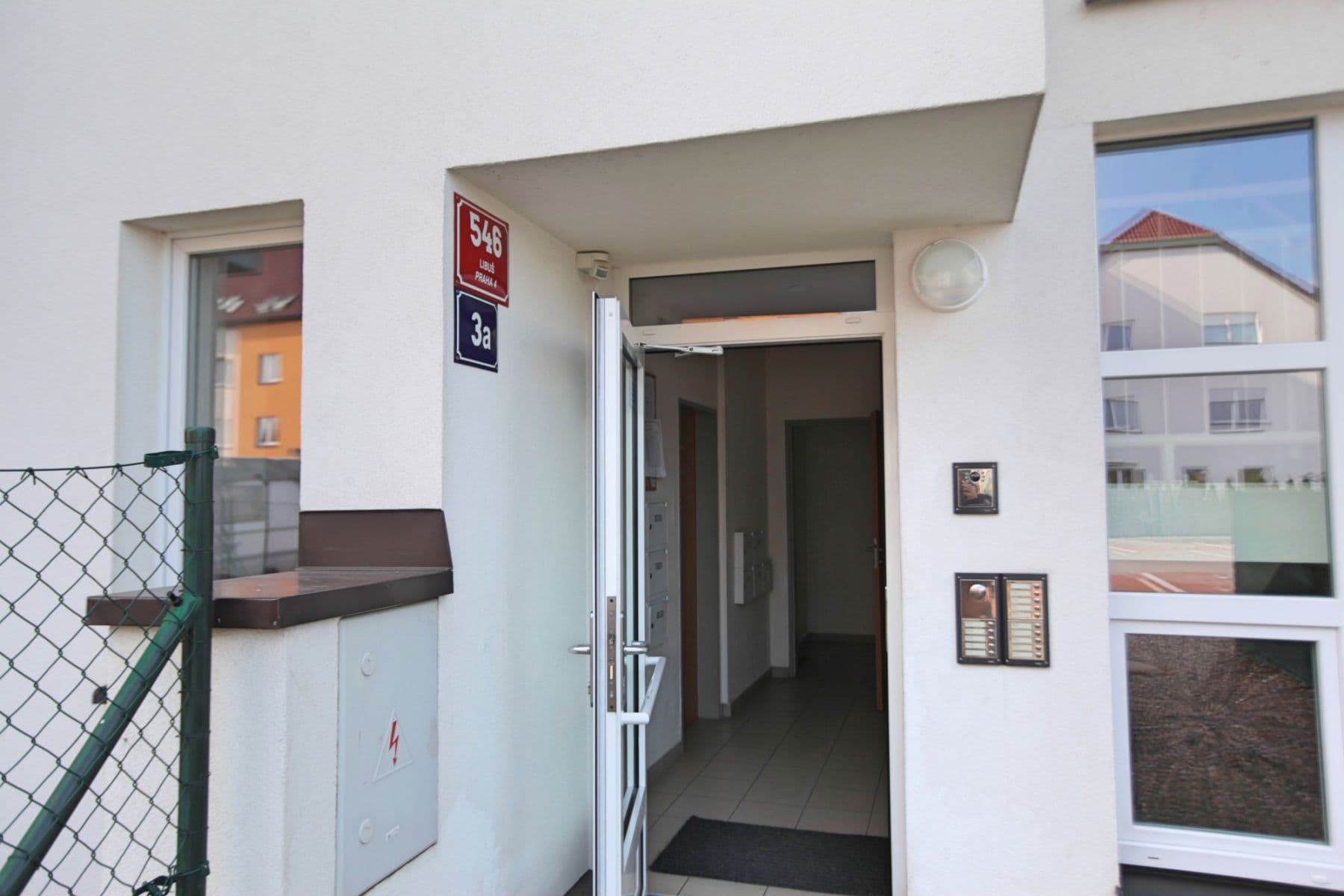 Pronájem bytu  30 m², Švihovská, Praha, Praha