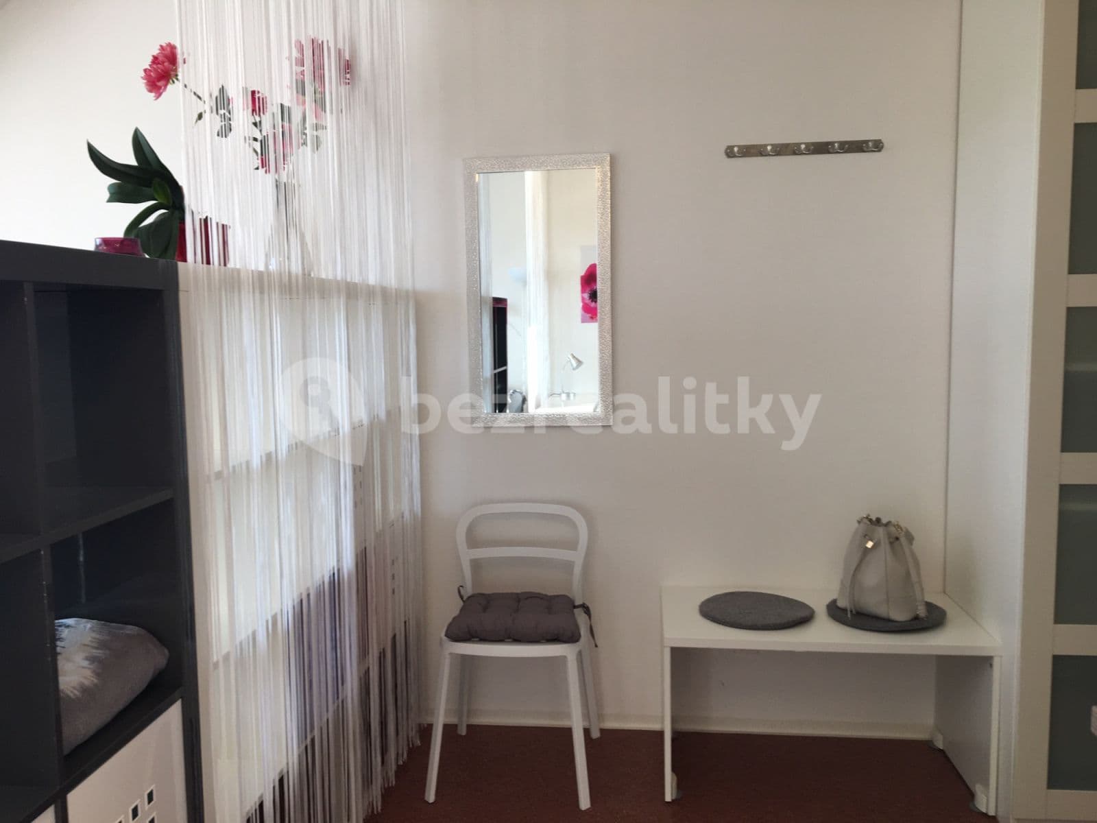 Pronájem bytu  30 m², Švihovská, Praha, Praha