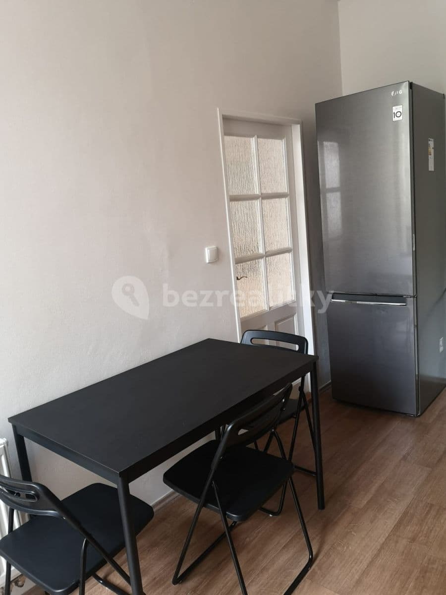 Pronájem bytu  117 m², Americká, Praha, Praha
