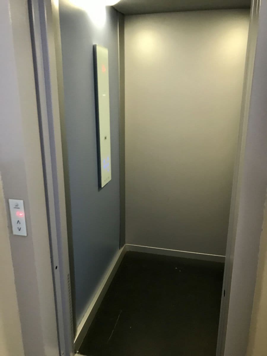 Pronájem bytu  55 m², Ovenecká, Praha, Praha