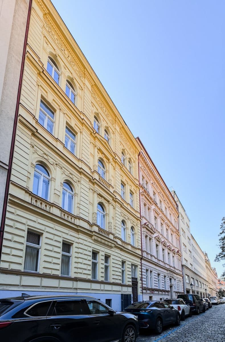 Pronájem bytu  136 m², Betlémská, Praha, Praha
