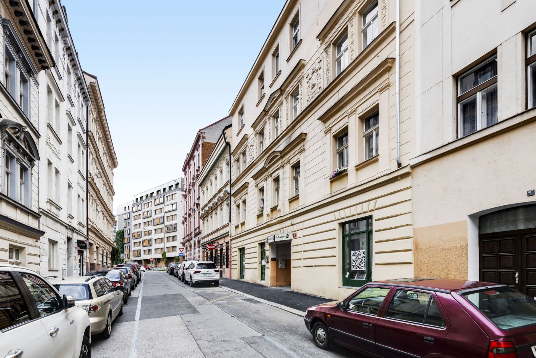 Pronájem bytu  35 m², Roháčova, Praha, Praha