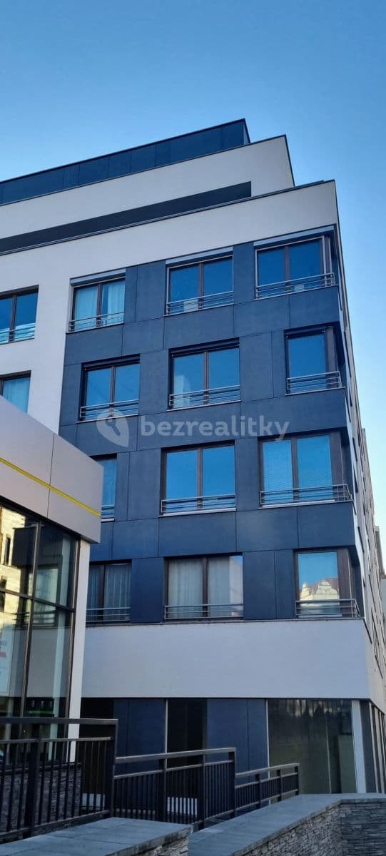 Pronájem bytu  63 m², Sokolovská, Praha, Praha