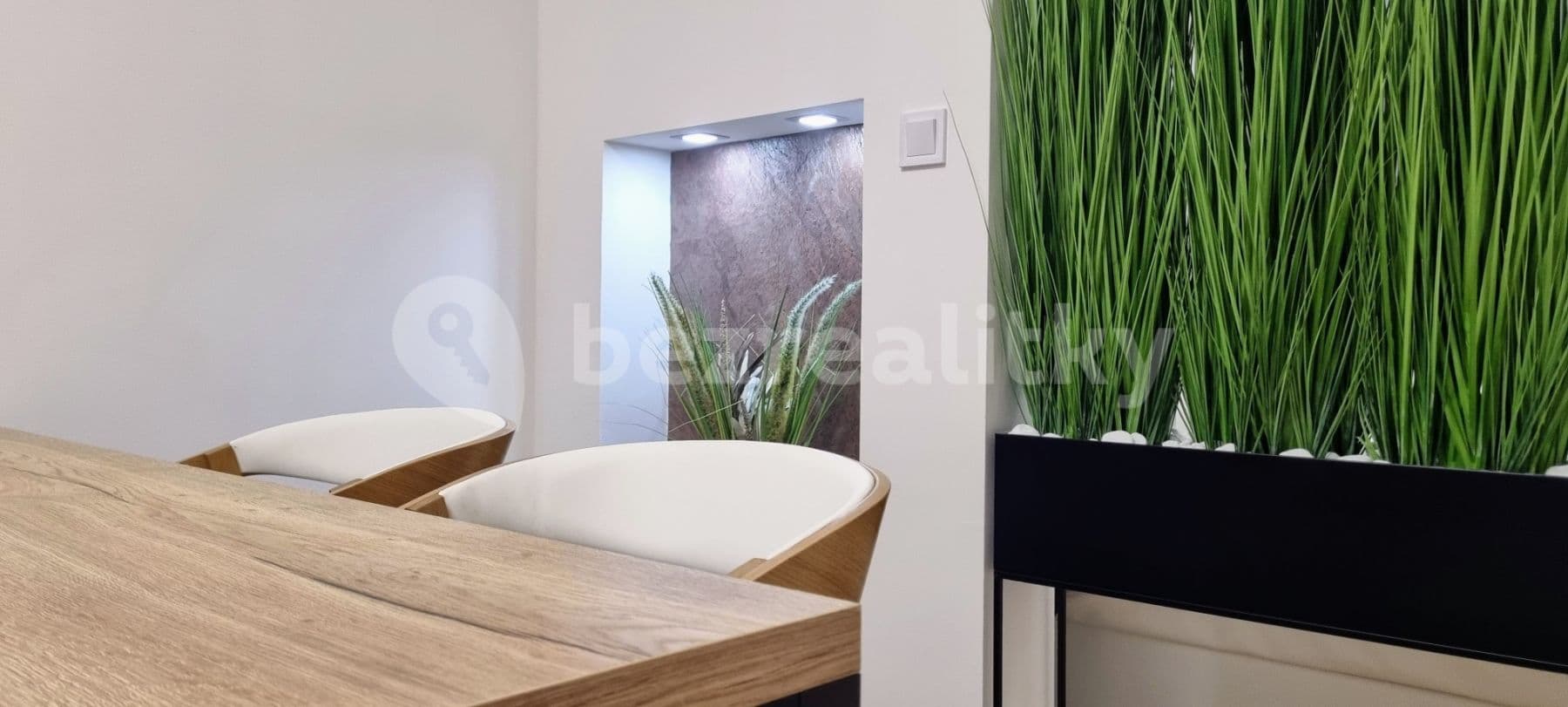 Pronájem bytu  63 m², Sokolovská, Praha, Praha