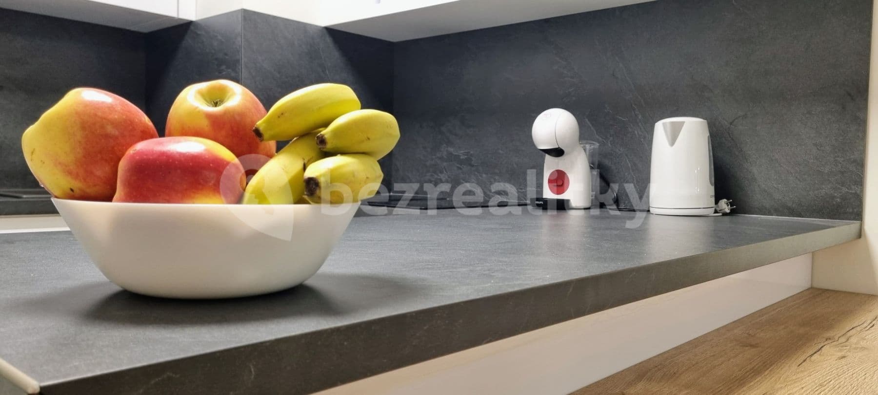Pronájem bytu  63 m², Sokolovská, Praha, Praha