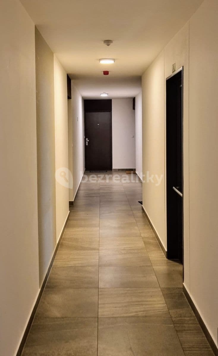 Pronájem bytu  63 m², Sokolovská, Praha, Praha