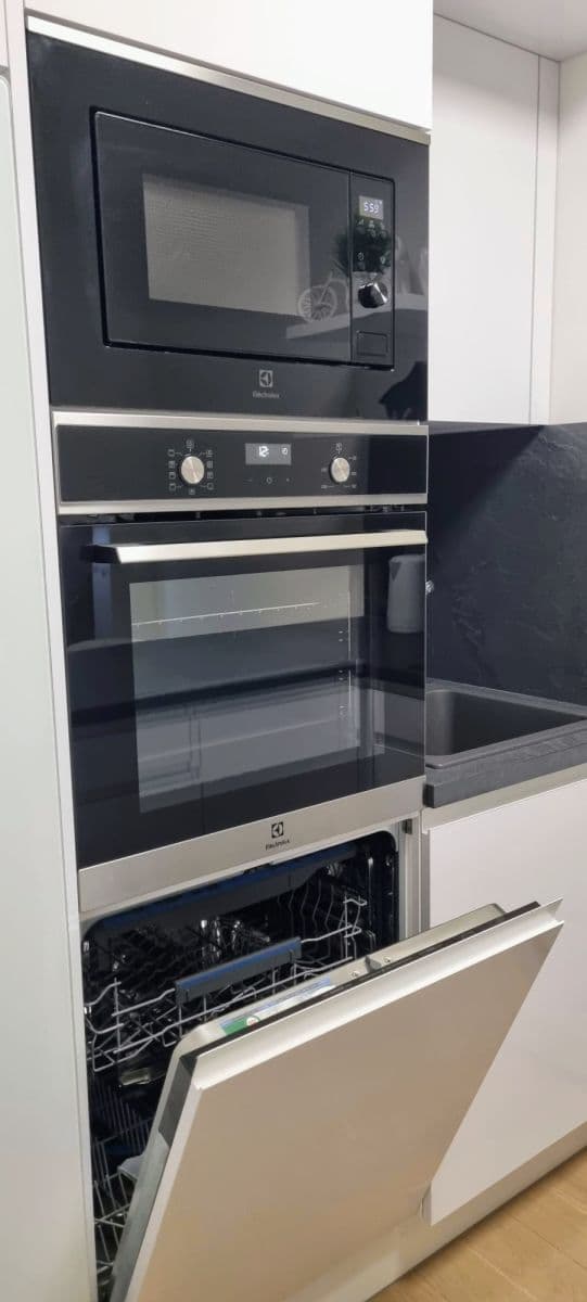 Pronájem bytu  63 m², Sokolovská, Praha, Praha